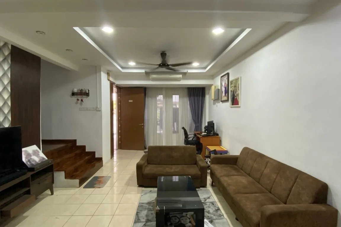 3R3B Double Storey House @ Kemuning Greenville Facing Open
