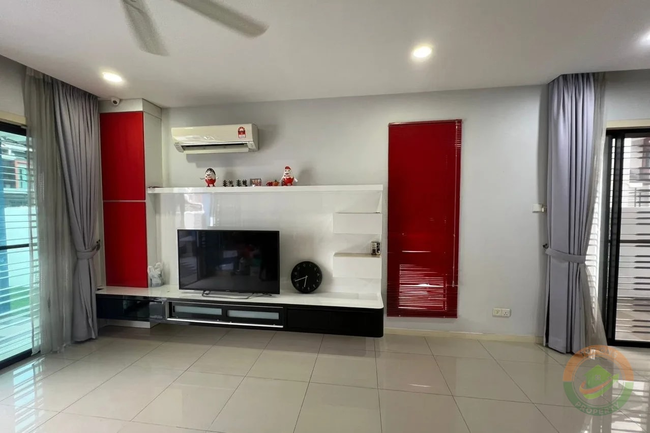 4R4B Well Maintained Double Storey Endlot House @ Nobat 2 Bandar Bukit Raja in Nobat 2 Bandar Bukit Raja