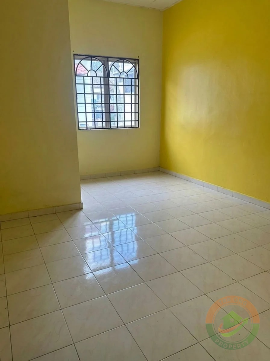 Double Storey End Lot Terrace House For Sale @ Bukit Tinggi 1, Klang in Bukit Tinggi 1, Klang