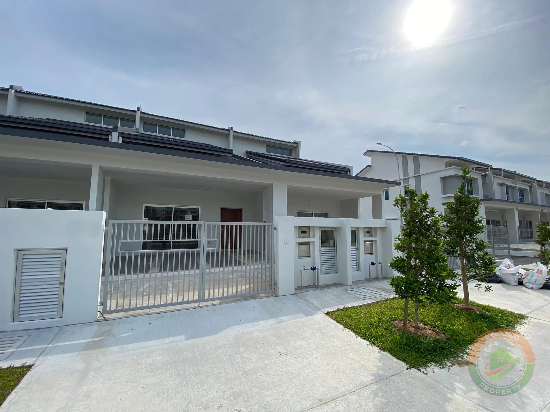 3R3B 1.5 storeys Terrace House @ Laelia 1, Bayuemas, Klang in Laelia 1, Bayuemas, Klang
